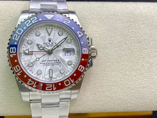 Rolex GMT-Master II, 40 mm, silver sunray tone, reference JL-GMT-3469