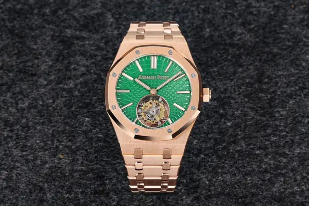 Audemars Piguet Royal Oak, 37 mm, vert impérial tone, reference JL-ROY-4616