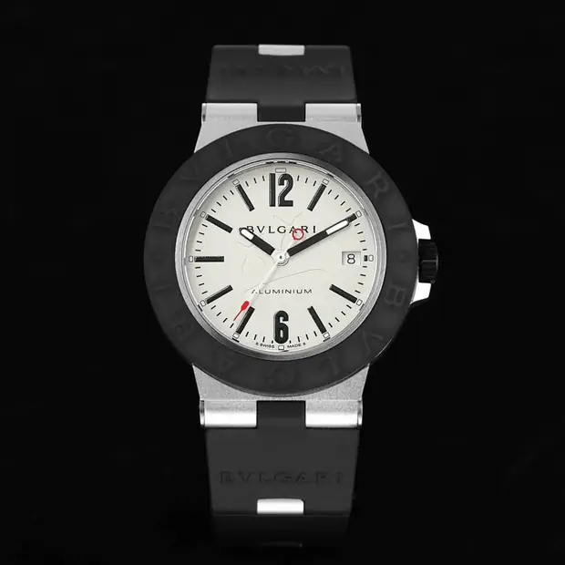 Bulgari Bulgari, 40 mm, blanc nacre tone, reference JL-BUL-5327