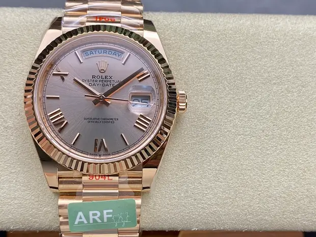 Rolex Datejust 41, 41 mm, silver sunray tone, reference JL-DAT-2707