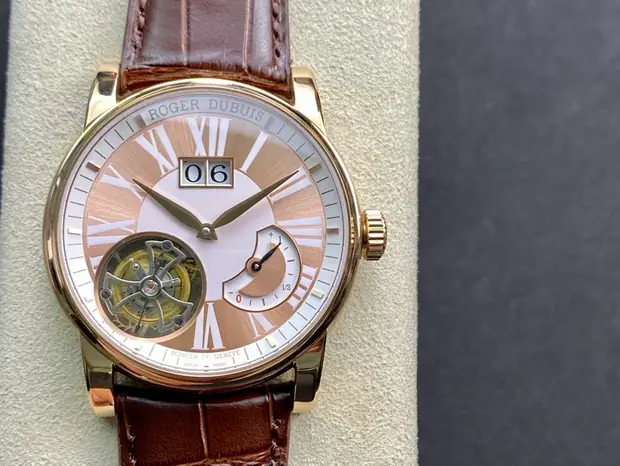 Roger Dubuis Roger Dubuis, 45 mm, bordeaux tone, reference JL-ROG-8149