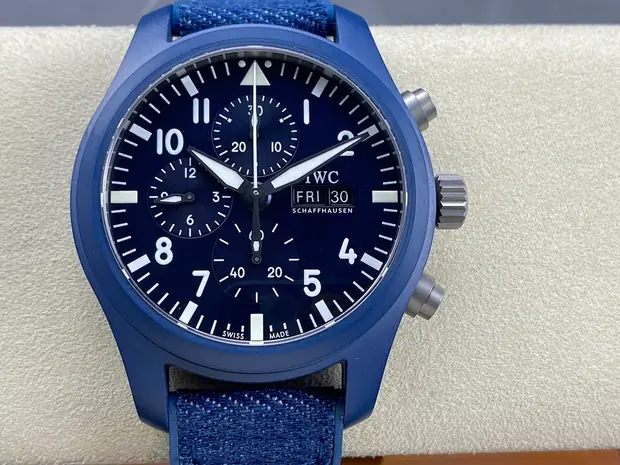 IWC IWC Schaffhausen, 43 mm, bleu nuit tone, reference JL-IWC-9424