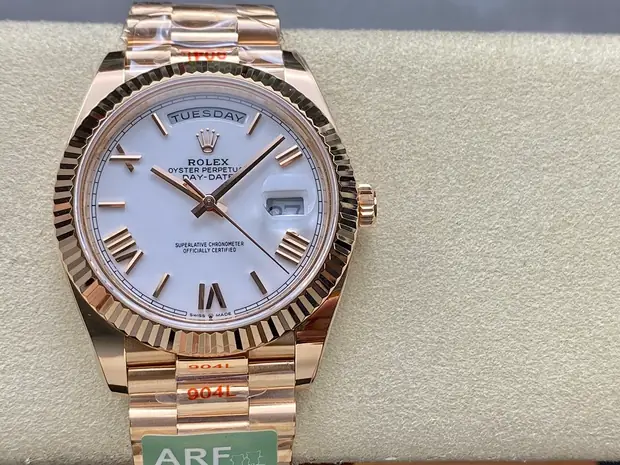 Rolex Datejust 41, 41 mm, silver sunray tone, reference JL-DAT-4409