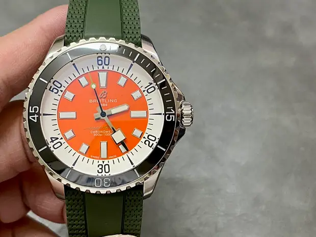 Breitling Breitling, 43 mm, or rose tone, reference JL-BRE-4409