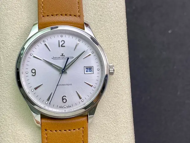 Jaeger-LeCoultre Jaeger-LeCoultre, 40 mm, blanc nacre tone, reference JL-JAE-9107