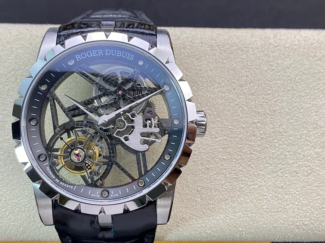 Roger Dubuis Roger Dubuis, 47 mm, silver sunray tone, reference JL-ROG-5325