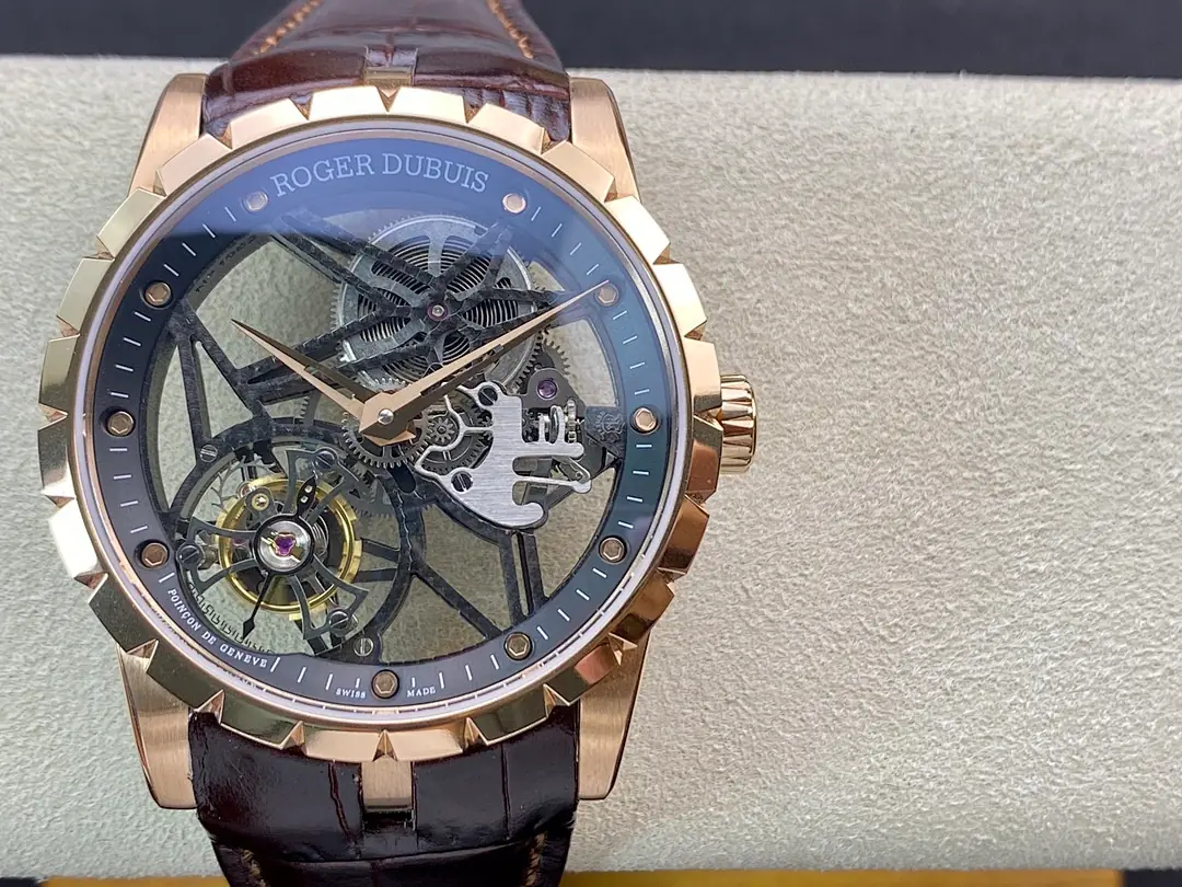 Roger Dubuis Roger Dubuis, 42 mm, silver sunray tone, reference JL-ROG-9760