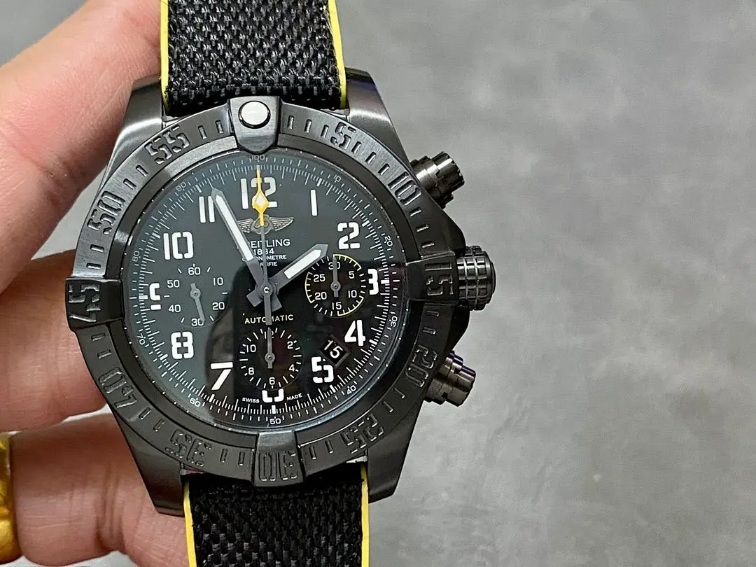 Breitling Breitling, 42 mm, noir tone, reference JL-BRE-9659