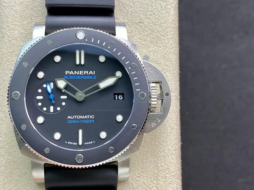 Panerai Panerai, 42 mm, bleu nuit tone, reference JL-PAN-8960