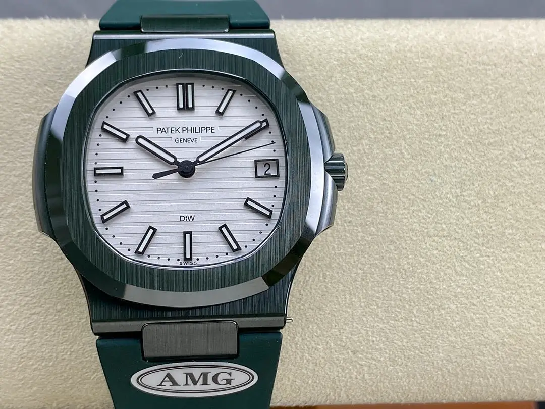 Patek Philippe Nautilus, 41 mm, silver sunray tone, reference JL-NAU-6093