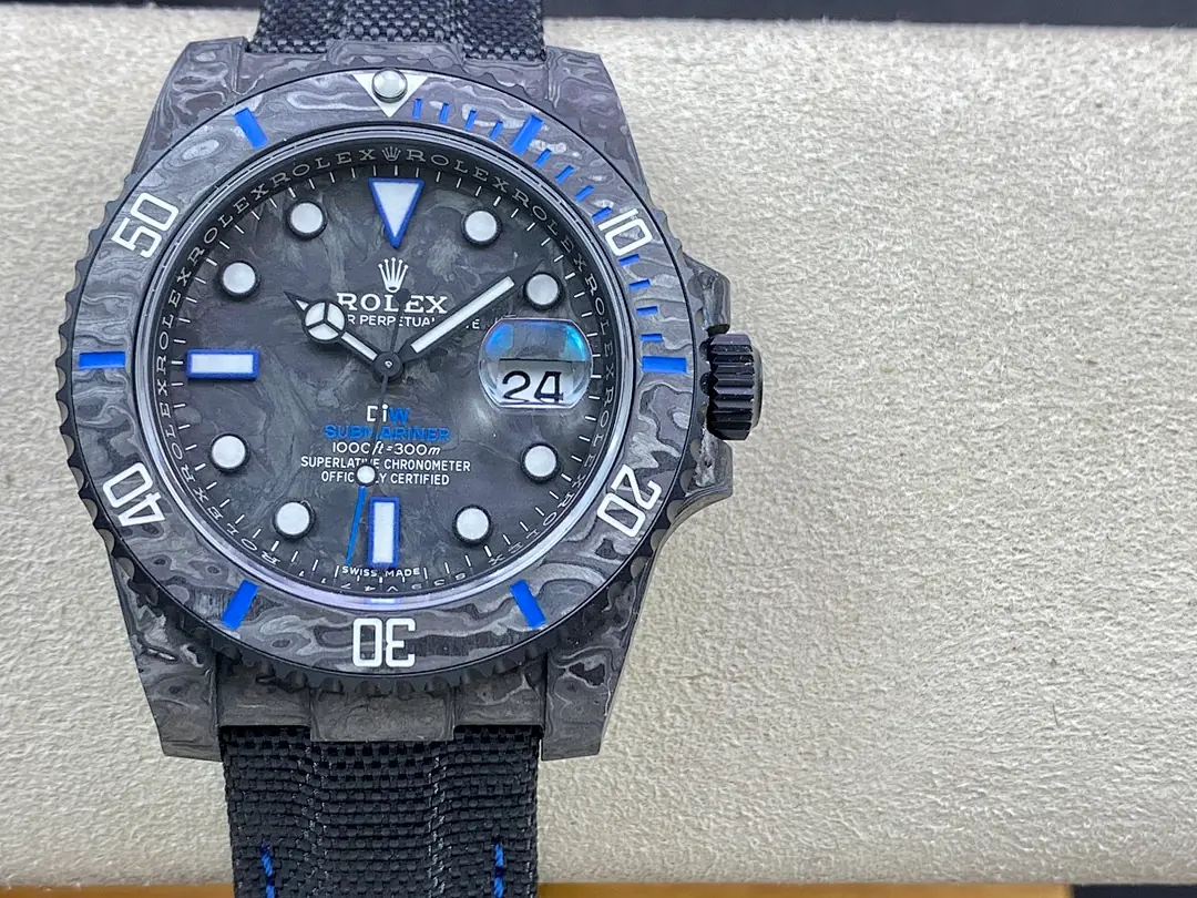 Rolex Submariner, 41 mm, bleu nuit tone, reference JL-SUB-9674
